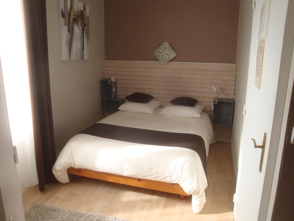 Auberge Du Chateau Chateauneuf-d'Ille-et-Vilaine ห้อง รูปภาพ