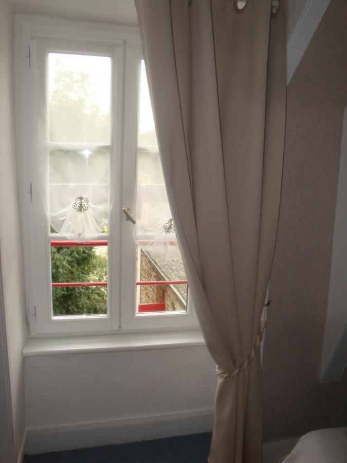 Auberge Du Chateau Chateauneuf-d'Ille-et-Vilaine ห้อง รูปภาพ